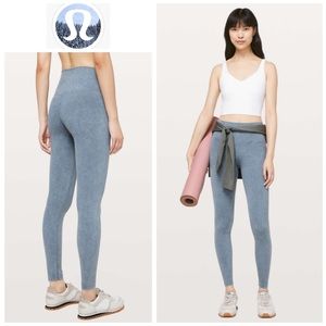 Lululemon nwot Size 2 Wunder Under High-Rise Tight Washed Moon Blue